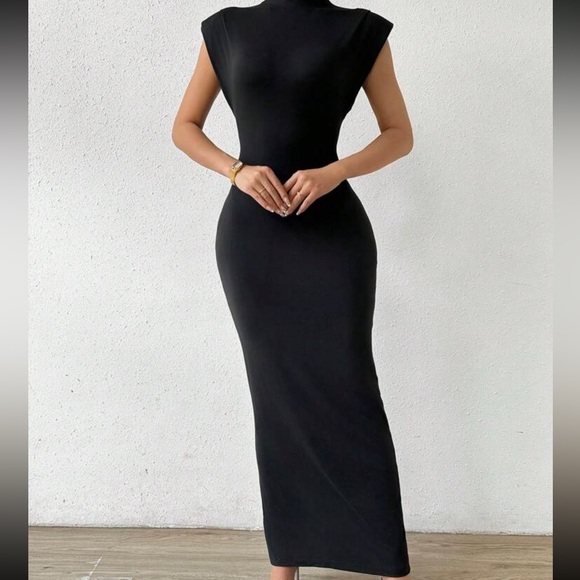 Black, long tight padded shoulders turtlenecks size small never worn like you - Picture 1 of 8